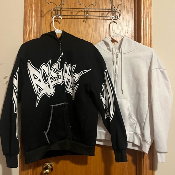 SHEIN Monochrome Graphic and Plain Hoodies - Picture 2 of 7